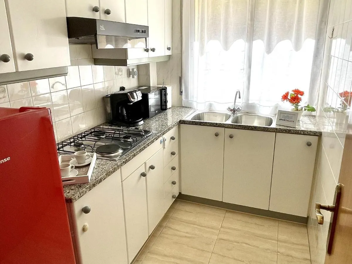Apartbeach Santa Elena Climatizado Parking Y Junto Playa Capellans Salou 0*,