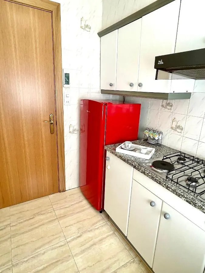 Apartbeach Santa Elena Climatizado Parking Y Junto Playa Capellans Salou Spain