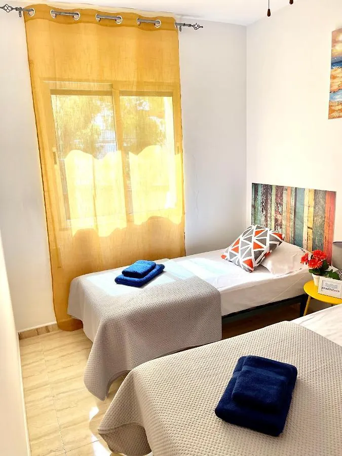Apartbeach Santa Elena Climatizado Parking Y Junto Playa Capellans Salou 0*,  Spain
